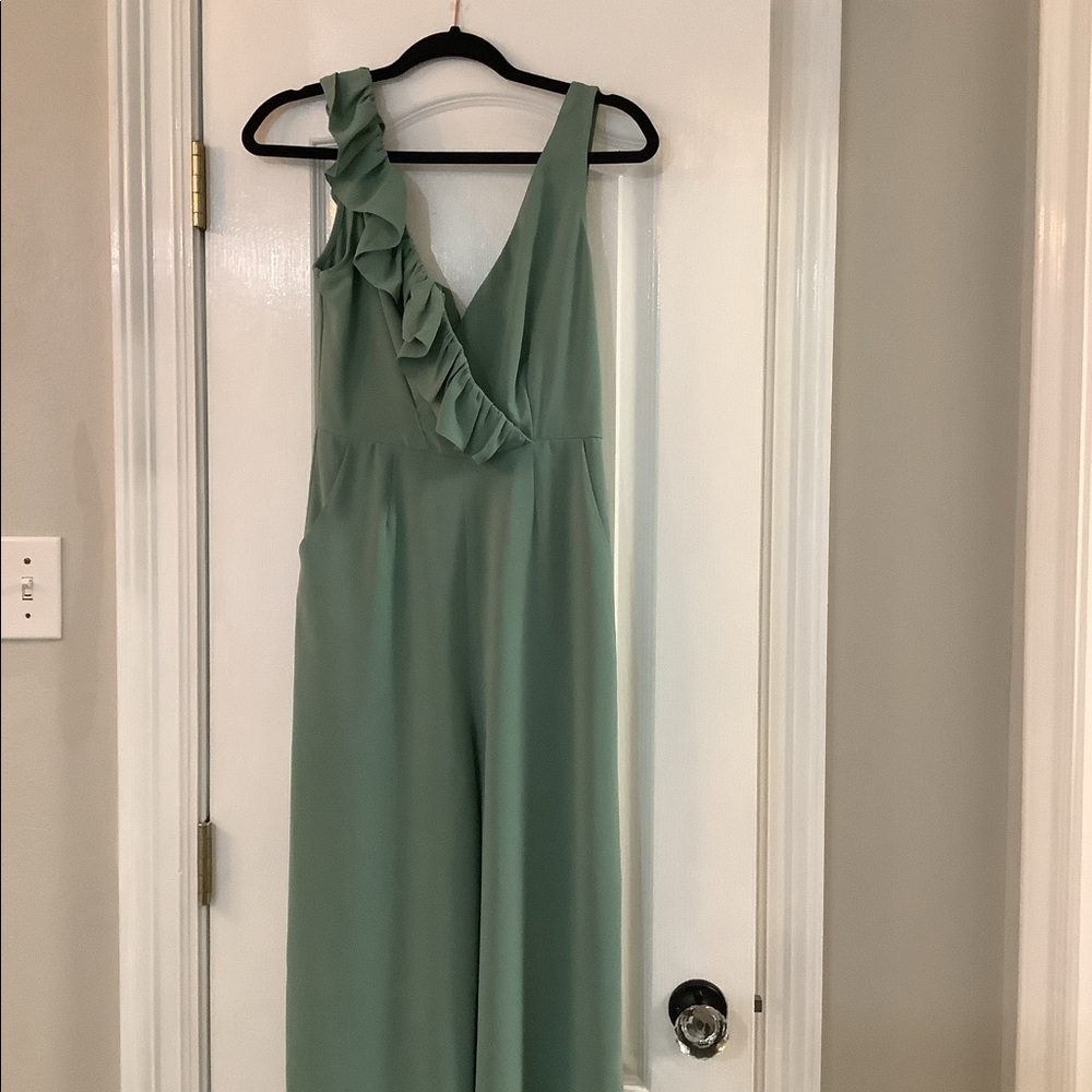 Ruffle Jumper in sage green with pockets